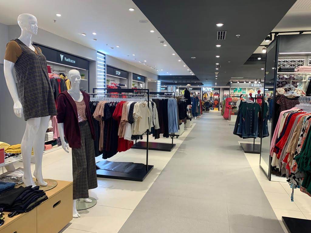 Dovetail shopfits Shoppers Stop at Crown Mall, Lucknow Dovetail